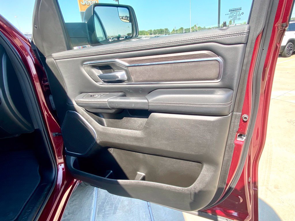 Used 2026 RAM 1500 Laramie AWD/4WD image 27