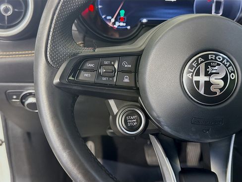 Used 2024 Alfa Romeo Tonale Ti AWD/4WD image 14