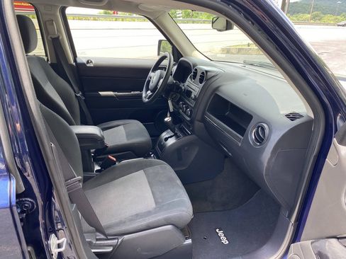 Used 2016 Jeep Patriot Sport w/ Power Value Group AWD/4WD image 11