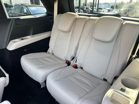 Certified 2024 Mercedes-Benz GLS 580 4MATIC image 30