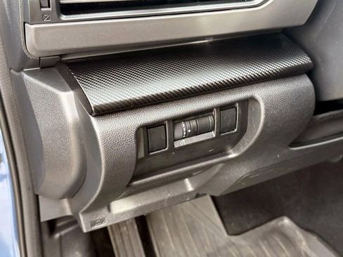 Used 2024 Subaru Crosstrek 2.0i Premium w/ Popular Package #3 image 19