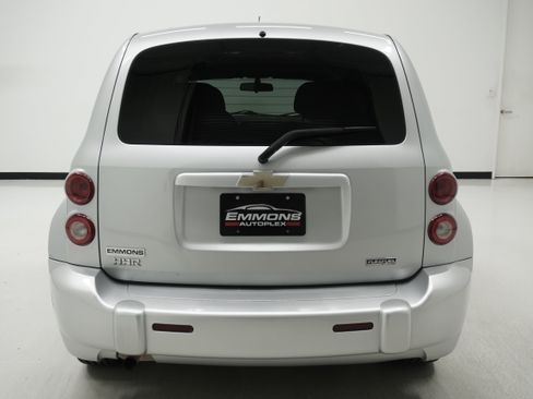 Used 2010 Chevrolet HHR LS FWD image 5