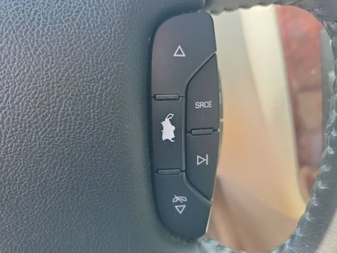 Used 2009 Chevrolet Impala LT w/ Luxury Edition Package FWD image 17