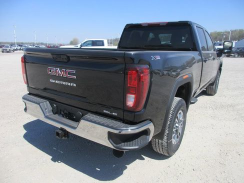 New 2026 GMC Sierra 2500 SLE w/ SLE Value Package; AWD/4WD image 5