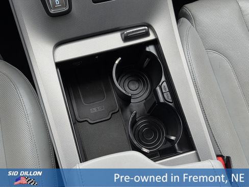 Used 2020 Hyundai Palisade SEL w/ Premium Package AWD/4WD image 12