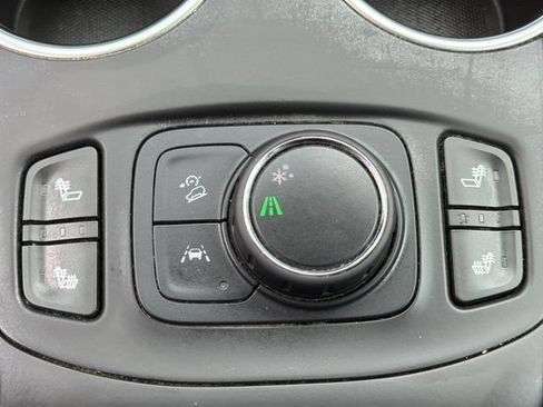Used 2020 GMC Terrain SLT w/ Preferred Package FWD image 22