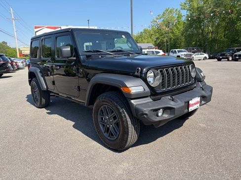 Used 2025 Jeep Wrangler Sport S AWD/4WD image 24