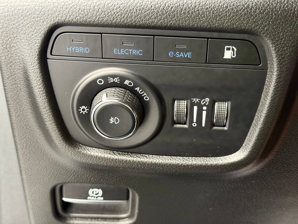 Used 2023 Jeep Grand Cherokee 4WD 4xe image 34