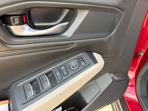 Used 2025 Honda Accord SE image 18