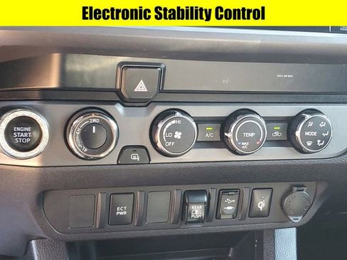 Used 2019 Toyota Tacoma TRD Off-Road image 19