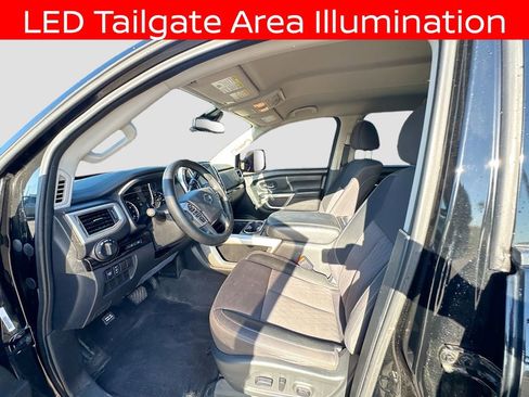 Used 2021 Nissan Titan SV w/ SV Convenience Package image 29