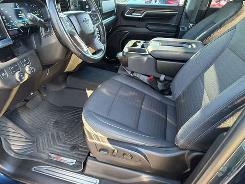 Used 2022 Chevrolet Silverado 1500 RST w/ Z71 Off-Road Package AWD/4WD image 15