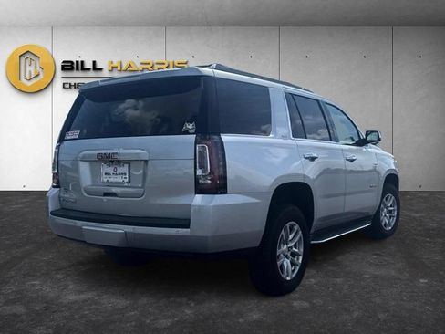 Used 2017 GMC Yukon SLT AWD/4WD image 5