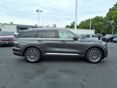 Used 2020 Lincoln Aviator Reserve w/ Equipment Group 201A AWD/4WD image 8
