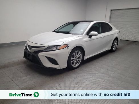 Used 2019 Toyota Camry XSE FWD image 1