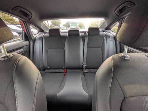 Certified 2022 Honda Civic Sport image 28