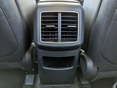 Used 2023 Kia Sportage EX image 17