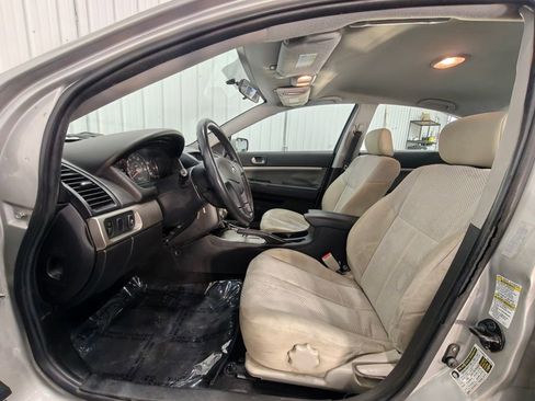 Used 2011 Mitsubishi Galant FWD image 22