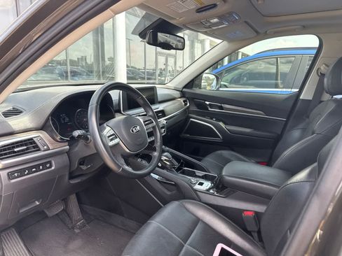 Used 2020 Kia Telluride EX w/ Towing Package FWD image 9