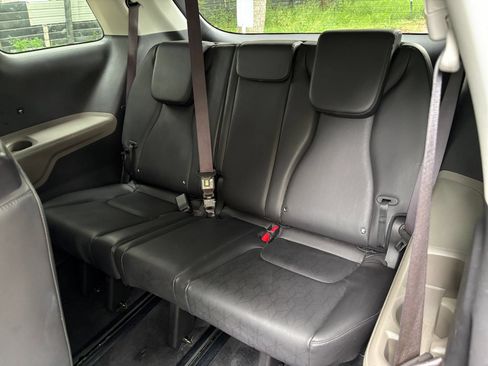 Used 2026 Kia Carnival FWD image 31