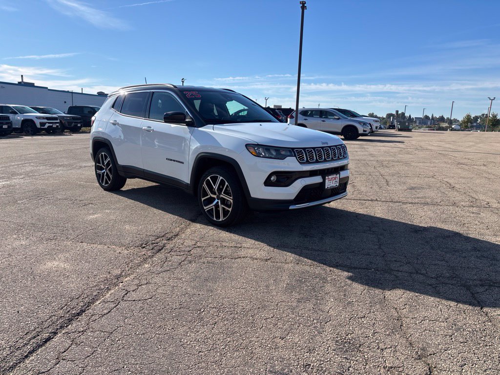 Used 2025 Jeep Compass Limited AWD/4WD image 7