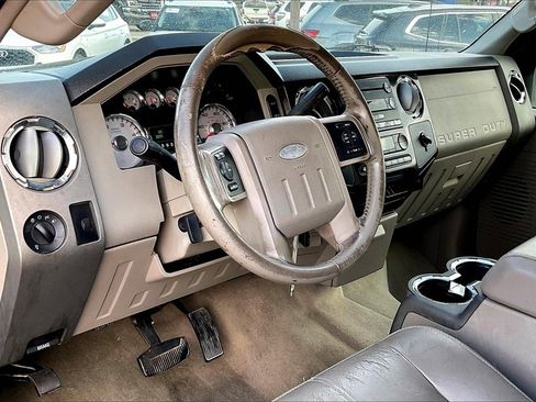 Used 2008 Ford F250 Lariat image 13