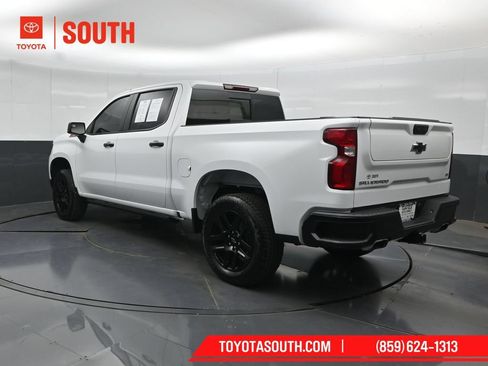 Used 2025 Chevrolet Silverado 1500 LT Trail Boss w/ Convenience Package II AWD/4WD image 8