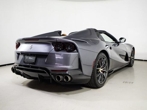 Used 2022 Ferrari 812 GTS RWD image 11