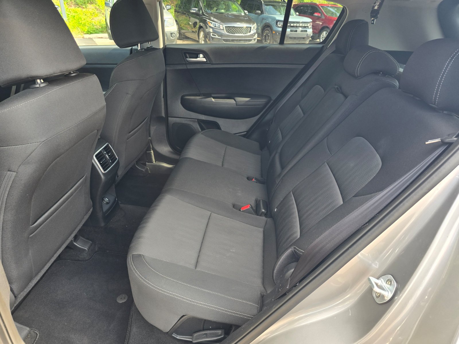 Used 2019 Kia Sportage LX FWD image 11