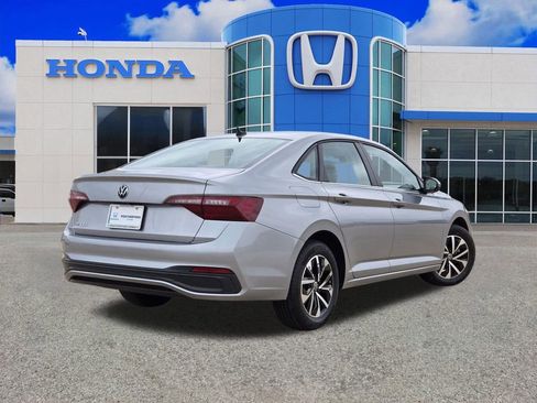 Used 2024 Volkswagen Jetta S FWD image 3