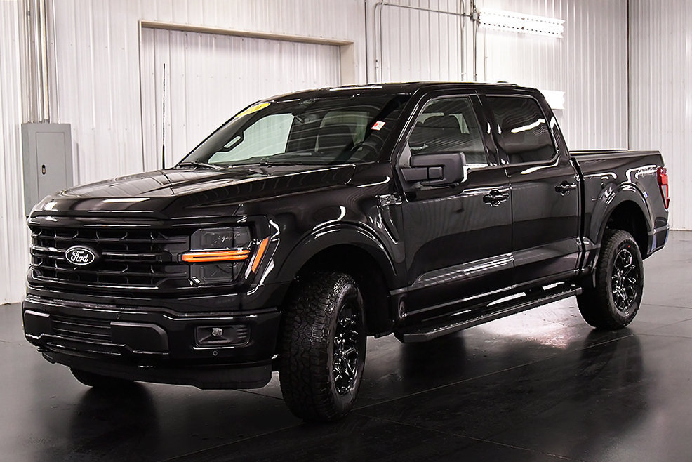 New 2026 Ford F150 XLT w/ Equipment Group 302A MID AWD/4WD image 3
