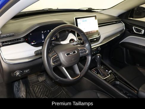 Used 2022 Jeep Compass Limited w/ Elite Group AWD/4WD image 24