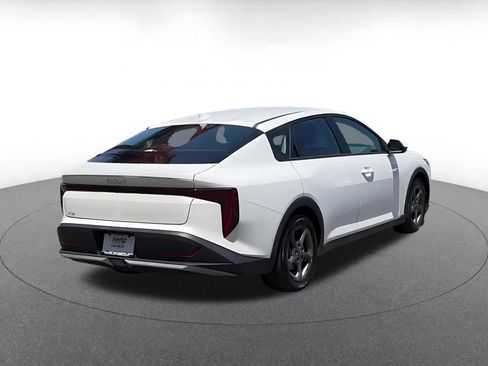 Used 2025 Kia K4 FWD image 14