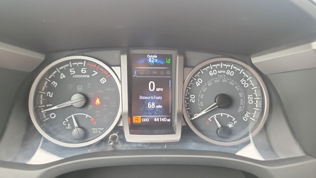 Certified 2023 Toyota Tacoma SR5 AWD/4WD image 22