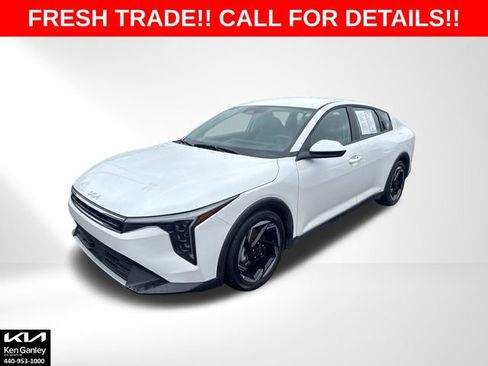 Certified 2025 Kia K4 EX FWD image 1