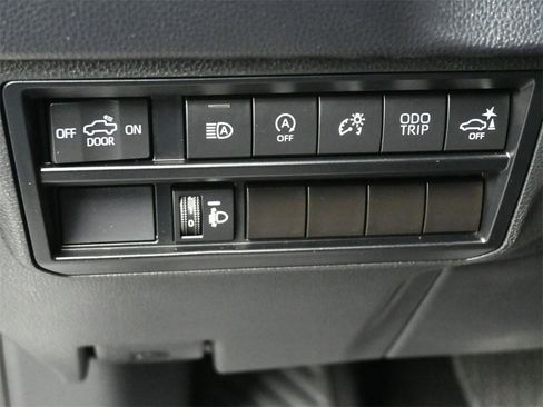 Used 2023 Toyota Tundra SR5 image 5