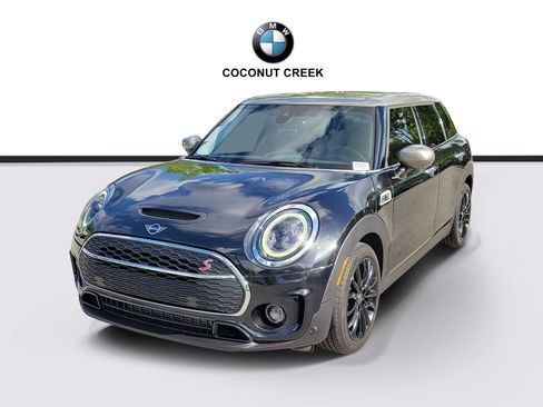 Used 2023 MINI Cooper Clubman S FWD image 2