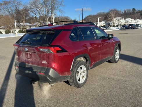 Used 2020 Toyota RAV4 XLE w/ XLE Grade Weather Package image 3