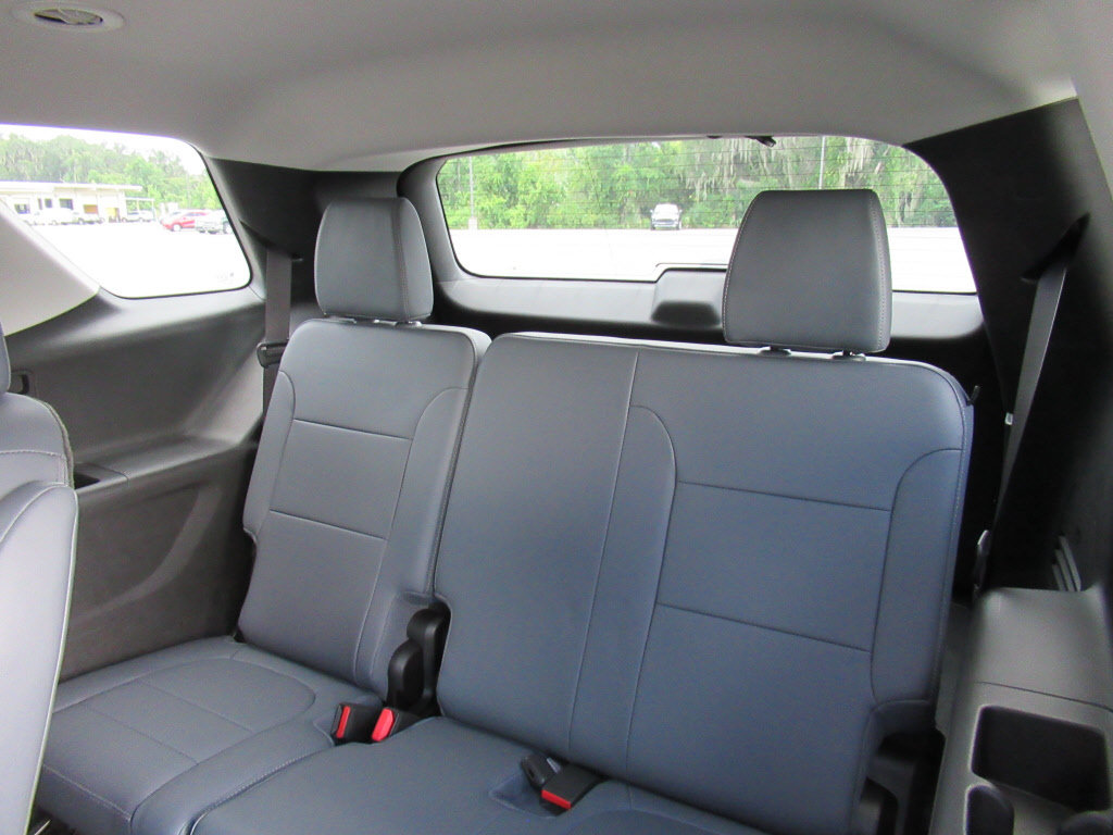 Used 2020 Chevrolet Traverse Premier FWD image 18