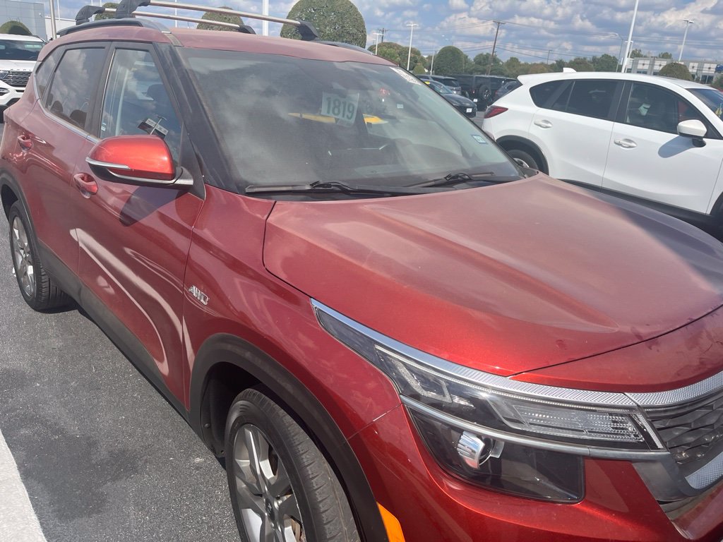Used 2021 Kia Seltos S AWD/4WD image 3