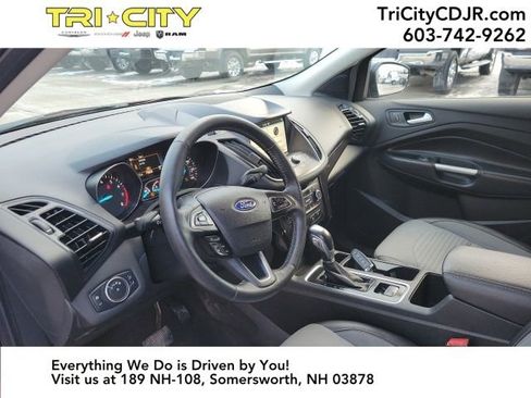 Used 2019 Ford Escape SE image 17