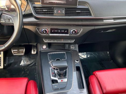 Used 2019 Audi SQ5 Premium Plus w/ Premium Plus Package image 29