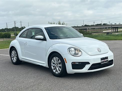 Used 2019 Volkswagen Beetle 2.0T Final Edition SEL image 10