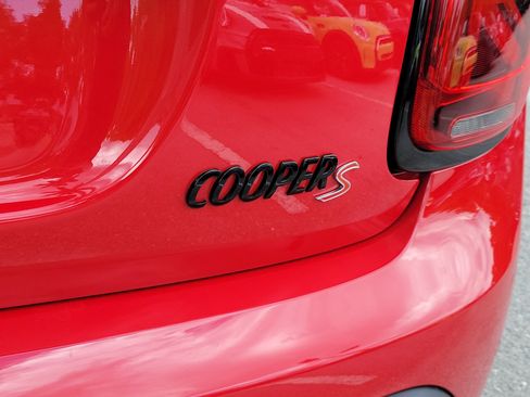 Used 2022 MINI Cooper S w/ Premium Package FWD image 5