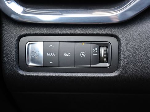 Used 2025 GMC Acadia Elevation AWD/4WD image 33