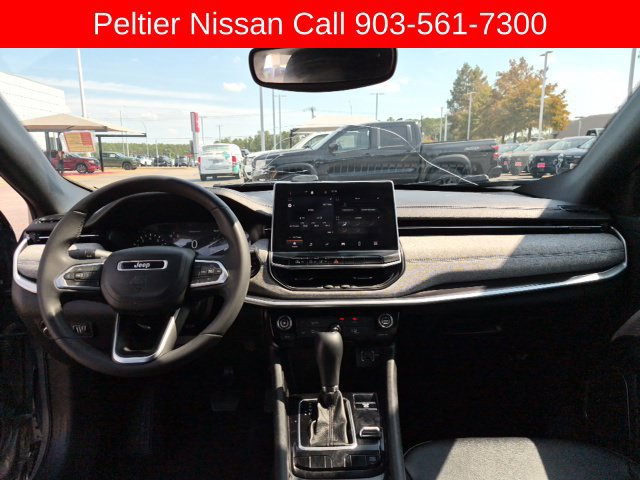 Used 2024 Jeep Compass Latitude AWD/4WD image 12