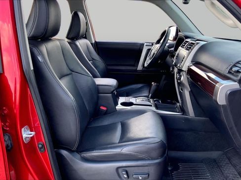 Used 2020 Toyota 4Runner Limited RWD image 9