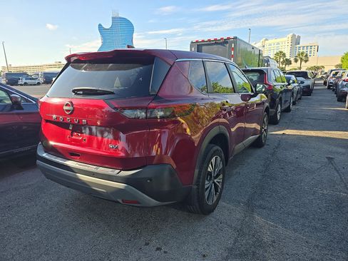 Used 2022 Nissan Rogue SV FWD image 6