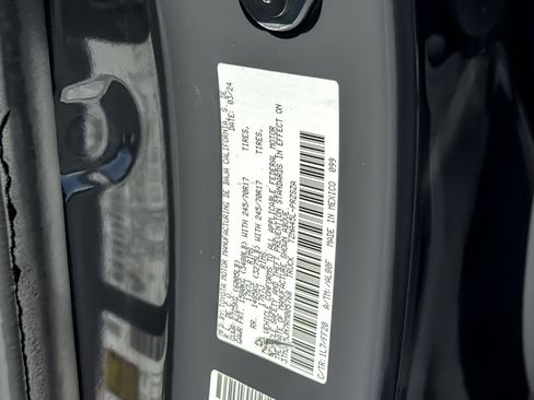 Certified 2024 Toyota Tacoma SR5 AWD/4WD image 26