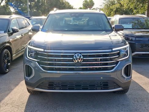 New 2026 Volkswagen Atlas SE FWD image 2